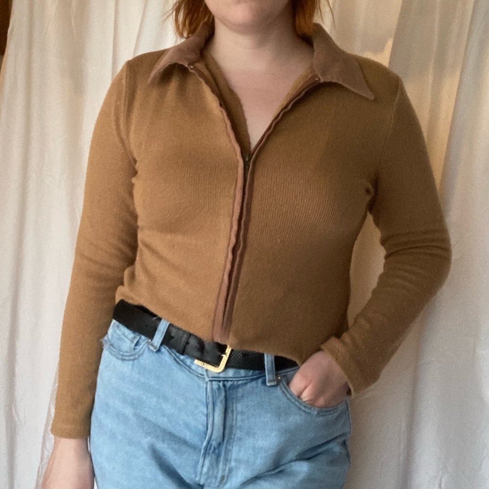 70s style collared zip up sweater